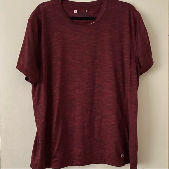 Men’s Maroon Dri Fit Shirt Size XL - Picture 1 of 5